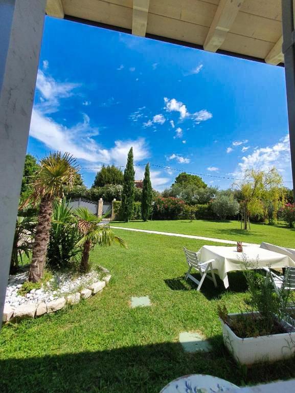 Villa Claudia Бардолино Экстерьер фото